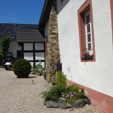 Haus Klara ゲストハウス 3*