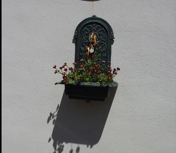 Pensjonat Haus Klara Mannebach (Vulkaneifel)